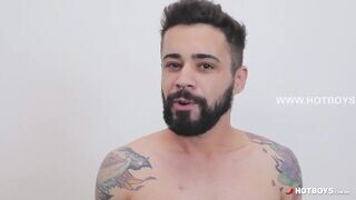 Kolumbiai krapekot kúrják a gigászi farkú barna pasik