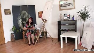 Nagyi megkívánta a modell hapsit