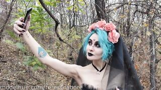 Halloween Cosplayes csajszi hátsó nyílásba dugva