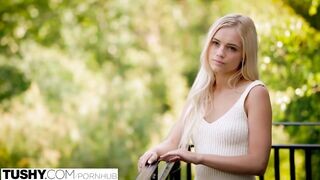 Christian Clay és Karla Kush fenékbe reszelve