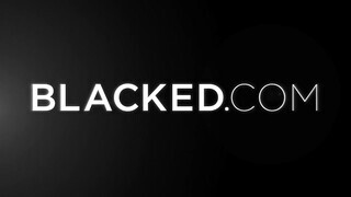 Riley Reid és Gabbie Carter brutális menete