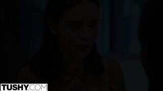 Lana Rhoades ánuszát egy csoki fószer bassza