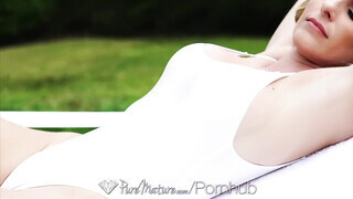 Cory Chase segge megkefélve