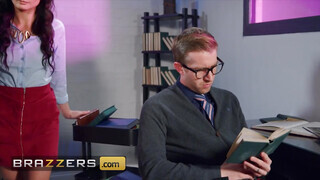 Brazzers - Valentina Bianco óriási hímvesszőt kap