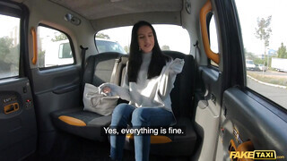 Fake Taxi - Alyssa Bounty análba reszelve