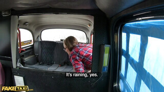 Fake Taxi - Lady Bug a tini sulis bige