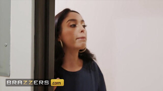 Brazzers – Vanessa Sky a termetes picsájú latin amerikai maca