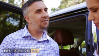 Brazzers - Rachael Cavalli keményen fenékbe rakva