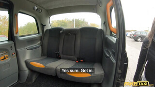 Fake Taxi - Fiatal csajszika és a hatalmas taxis pöcs