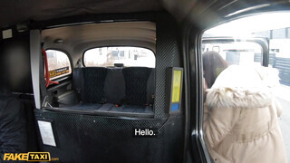 Fake Taxi - Tiny Tina cumizza a taxist