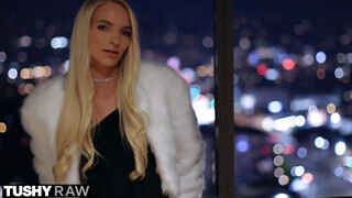 TUSHYRAW - Lana Sharapova a szőrös suncis világos szőke bige