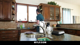 Mylf - Cali Lee a bombázó argentin milf