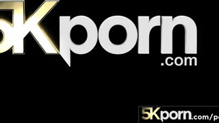 5KPorn - Naomi Nash kiborotvált cunija megtömve