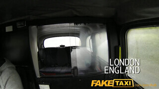 FakeTaxi - vörös rövid hajú bige szúk cunija