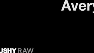 Avery Jane a szexy néger zsenge - TUSHYRAW