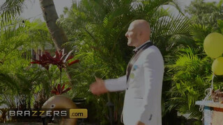 Brazzers - Victoria June kúr a pincér palival