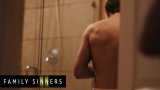 Family Sinners - Alexis Fawx a férje fiával baszik