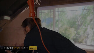 Brazzers - Maddy May és Alexis Fawx édeshármasban közösülnek
