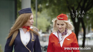 Private com - Lika Star és Marilyn Crystal hátsó bejáratba rakva