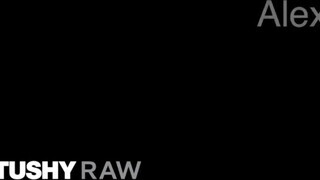 TUSHYRAW - cuki pici fiatal segglyukba megbaszva, de nagyon