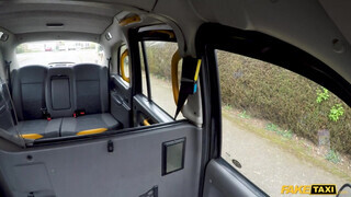 Fake Taxi - Ava Austen popó lyukba dugva