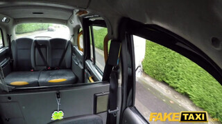 Fake Taxi - Óriás tőgyes milf megrakva