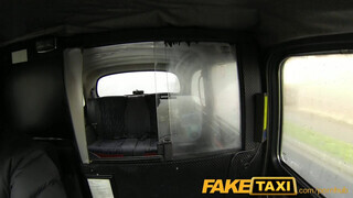 FakeTaxi - Világos Szőke óriási fenekű pipi megrakva