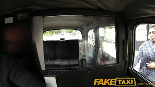 FakeTaxi - óriási mellű bige nem akar fizetni