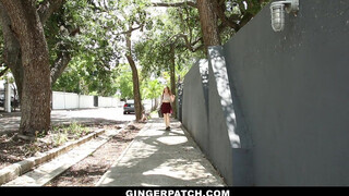 GingerPatch - szépséges kicsike vörös szuka és a szomszédja