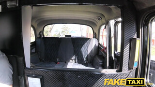 Fake Taxi  - ez a csajszika csak a kőkemény péniszt kedveli