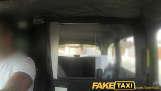 FakeTaxi - spriccelős puncijú prágai maca