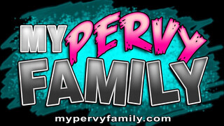 My pervy family - rövid hajú nevelő csaj