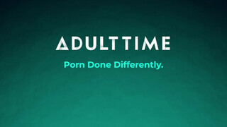 ADULT TIME - Amalia Davis keményen hátsó nyílásba rakva