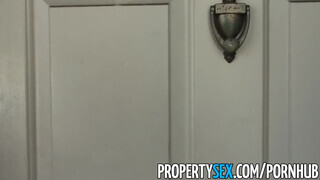 PropertySex - bűbájos világos szőke ingatlanos gádzsi