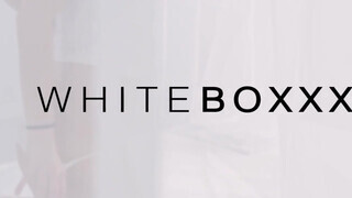 WhiteBoxxx - A szeretője előtt csinálja a gádzsi