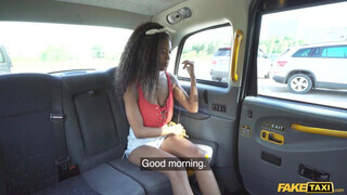 Fake Taxi - Tina Fire a termetes didkós néger szuka