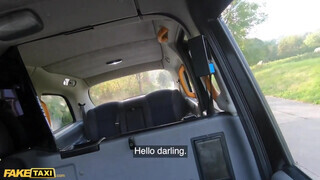 Fake Taxi - Anna Khara imádja a jó gigantikus rúdat