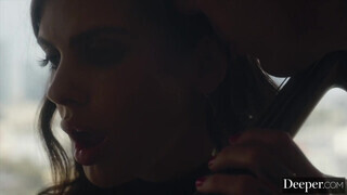 Deeper - Keisha Grey a óriási tőgyes zsenge szuka