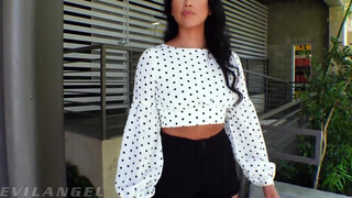 EvilAngel - Vicki Chase a fullos ázsiai milf