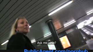 PublicAgent - szep tőgyes maca keményen megdugva