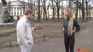 18videoz - Jessy Brown bevállalja hátsó lyukba is