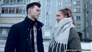 Casual Fiatal Szex - Iris Kiss Kiss a cuki kicsike orosz fiatal