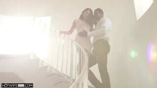 HOTWIFEXXX - Alex Coal a tini háziasszony