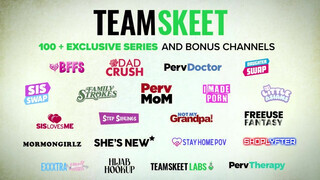 TeamSkeet - tinédzser csajok engedik a creampie-t