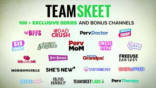 TeamSkeet - ez a kék hajú csajszi egyszerűen kedveli a pélót