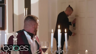 BABES - a billiárd asztalon szexelik meg a pipit