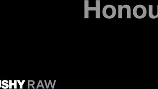 TUSHYRAW - Honour termetes valagába betolják a cerkát
