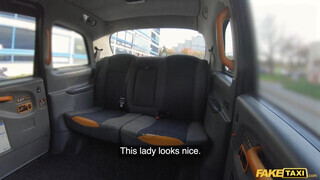 Fake Taxi - Világos Szőke érett nő bekúrva