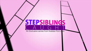 StepSiblingsCaught - Carmen Caliente a vastag hatalmas hímtagot kamázza