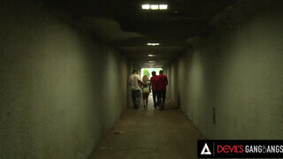 DevilsGangbangs - Spanyol milf csoport szex kúrása